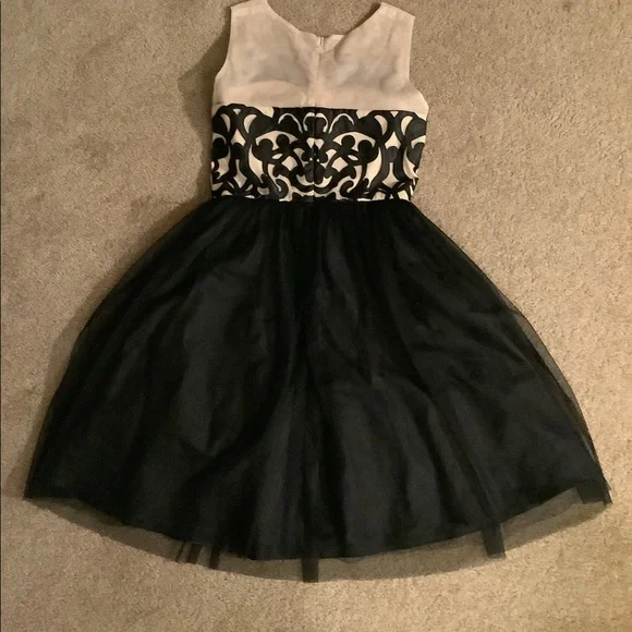 Jackie Jon Dress - Picture 3 of 13